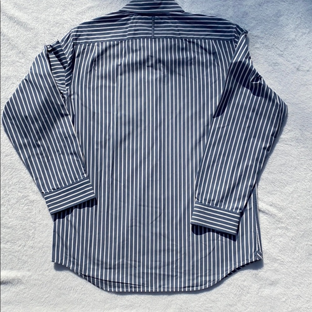 Banana Republic classic Fit Men’s L Button down - Picture 3 of 4